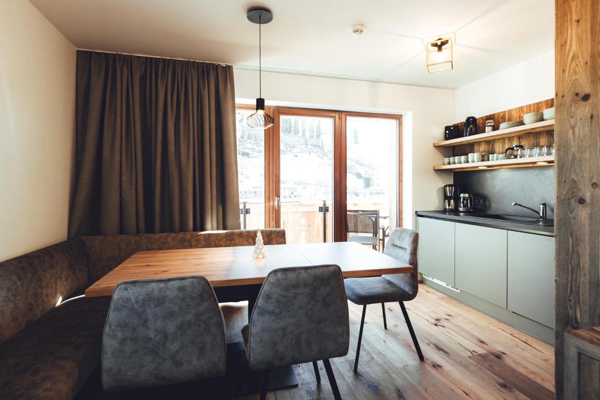 Burgstadl Aparthotel & Restaurant Ladis Zewnętrze zdjęcie