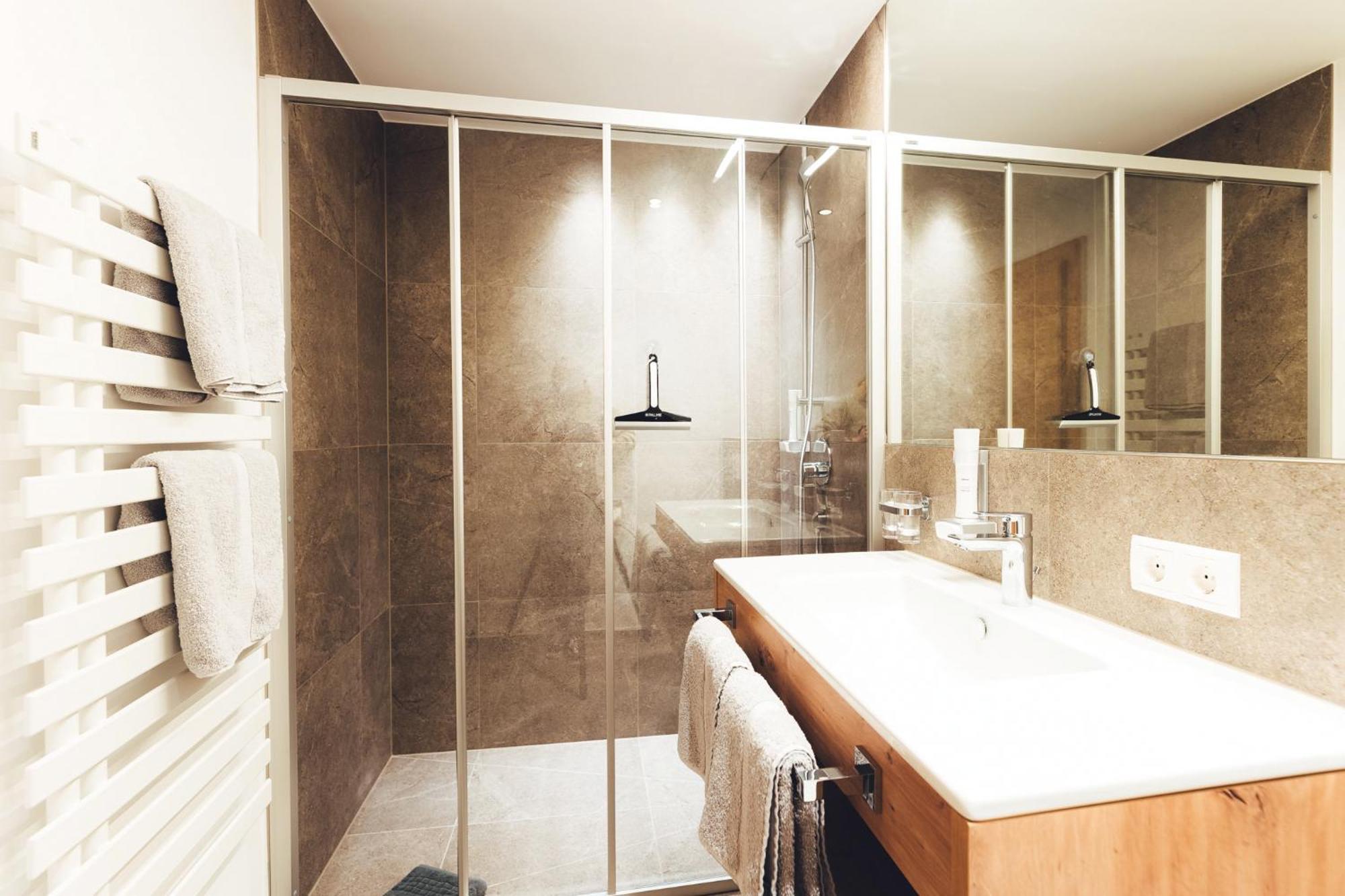 Burgstadl Aparthotel & Restaurant Ladis Zewnętrze zdjęcie